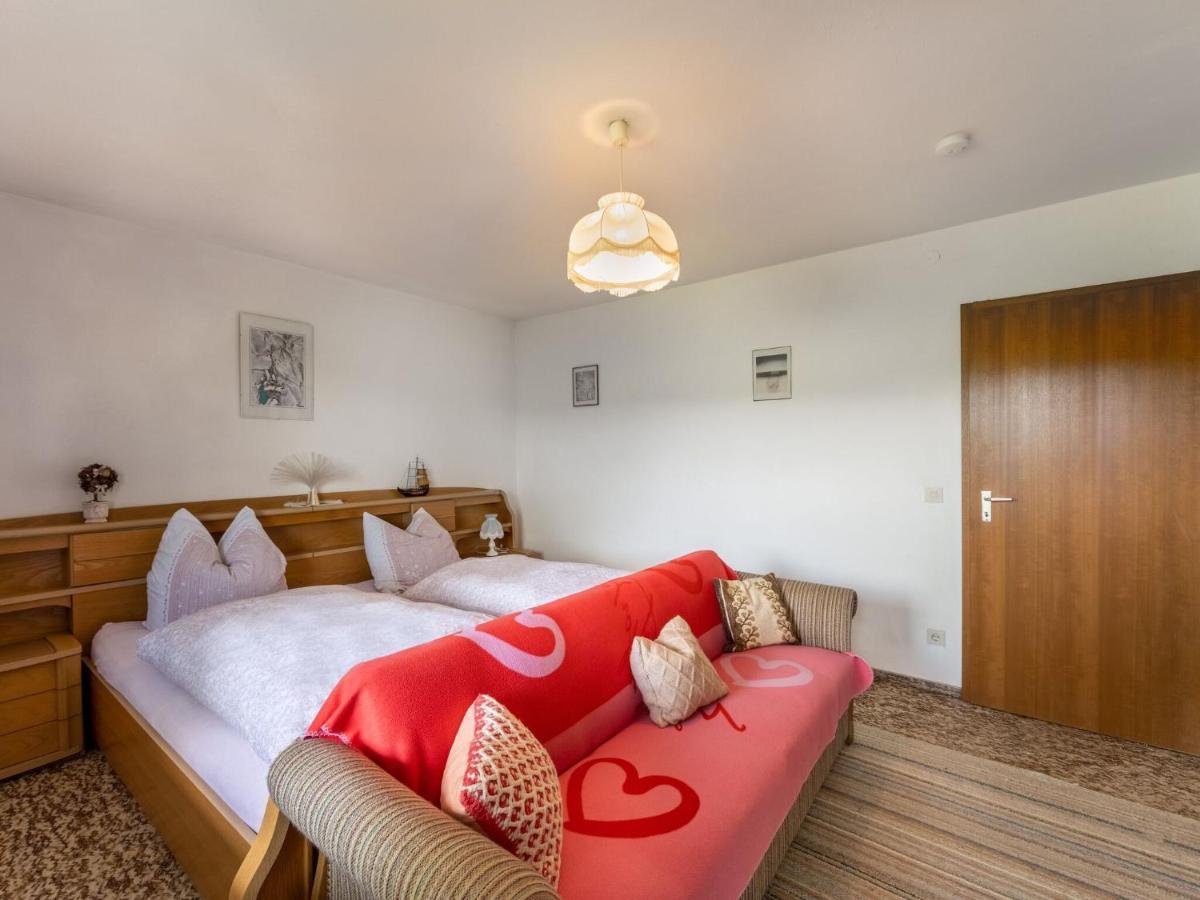 Quaint Holiday Home In Bad K Tzting With Garden Terrace باد كوتستينغ المظهر الخارجي الصورة